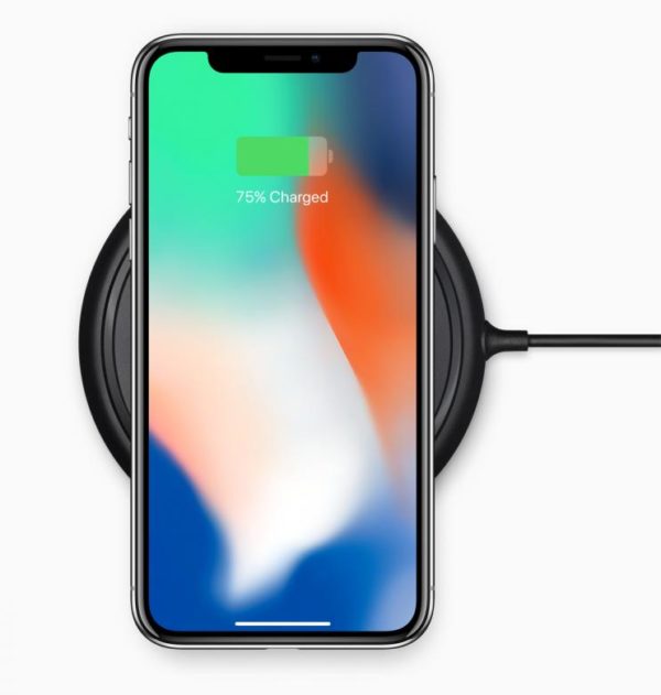 India-welcomes-Apple-iPhone-X