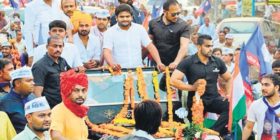 Hardik Patel allies with Congress to fight against BJP